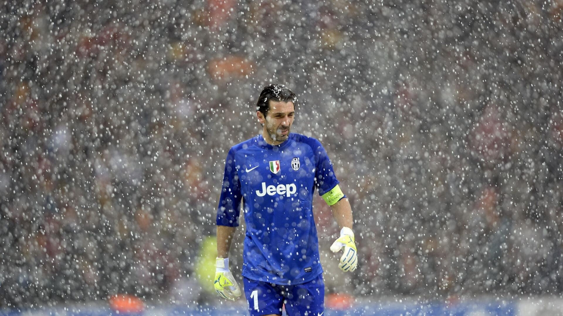 开云体育世界杯-克瓦拉茨赫利亚点燃绿茵场，墨西哥与巴拉圭的战术博弈与天才闪光